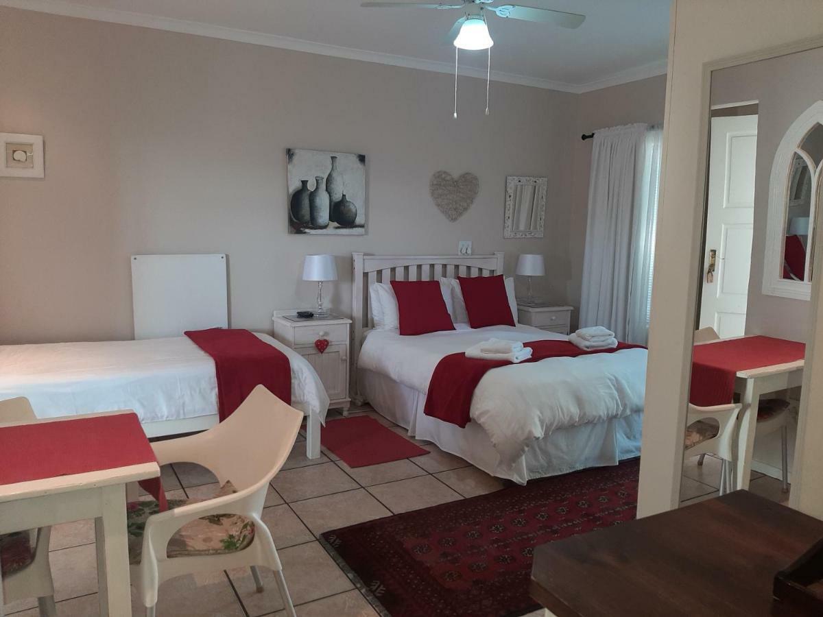 Croeso Guest House Langebaan Exterior foto